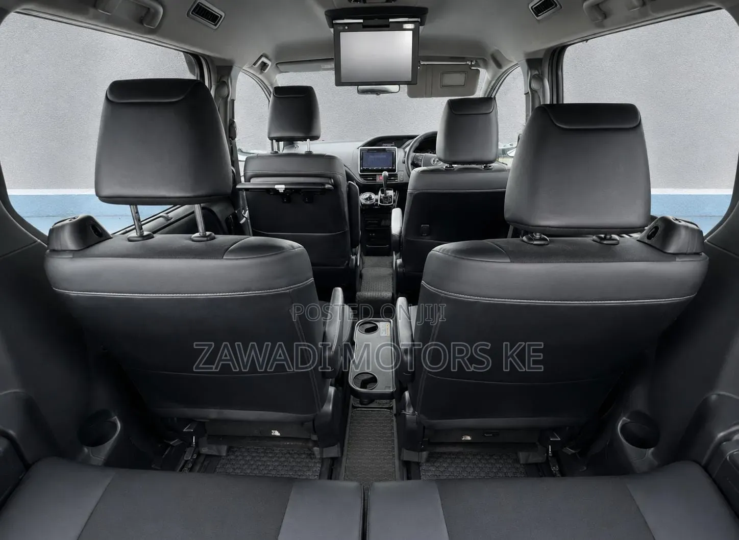 Toyota Noah 2019 White