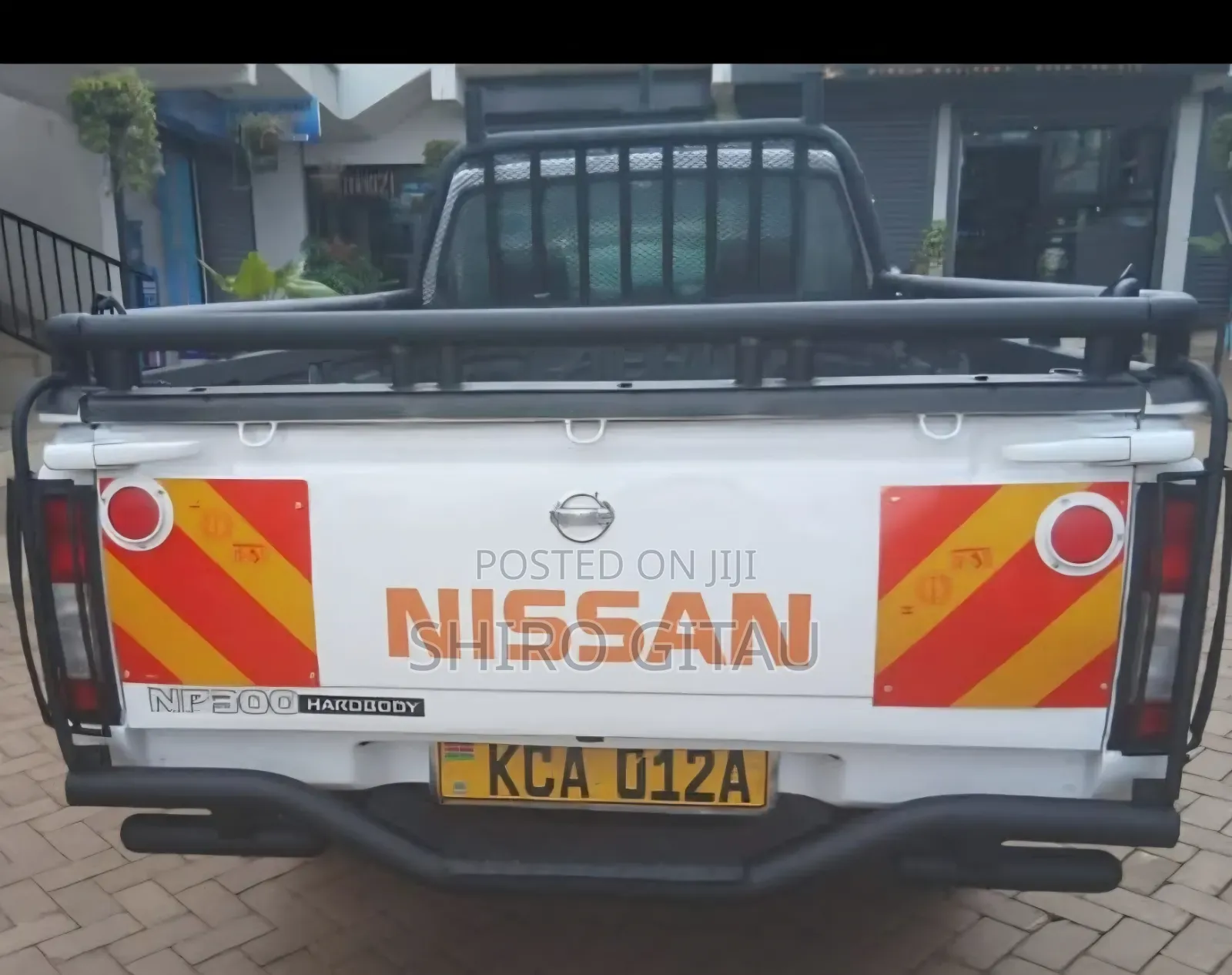 Nissan Hardbody 2013 White