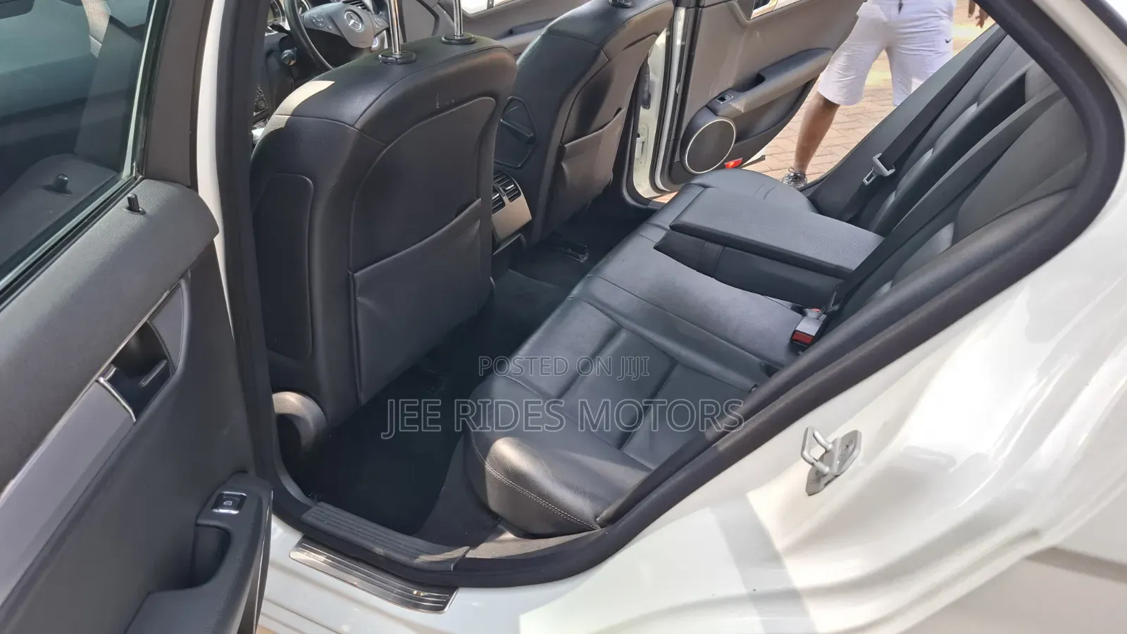 Mercedes-Benz C200 2007 White