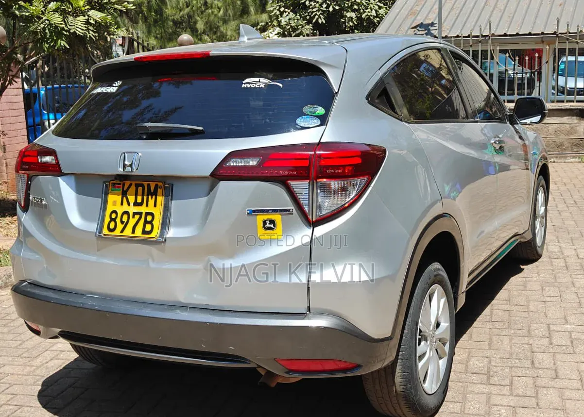 Honda Vezel 1.5 Hybrid 2WD 2016 Silver