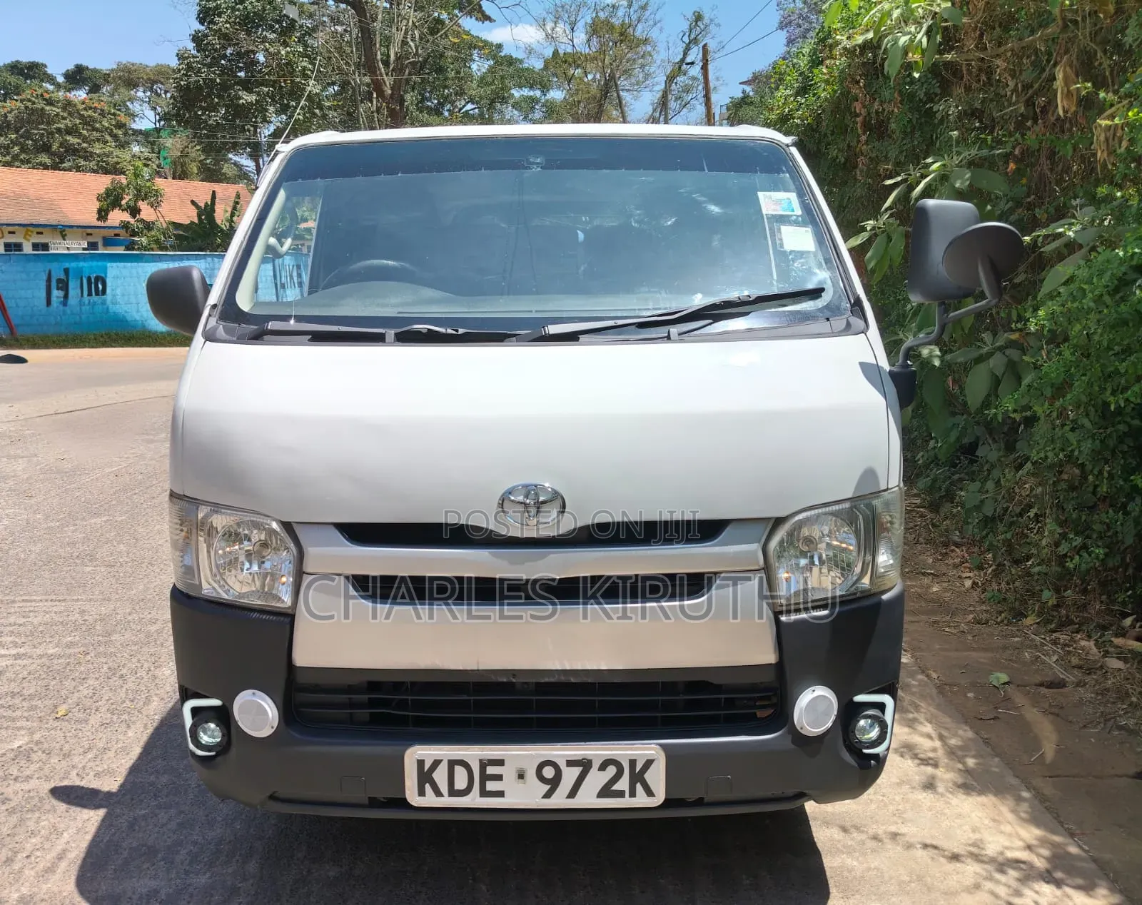 Toyota HiAce 2016