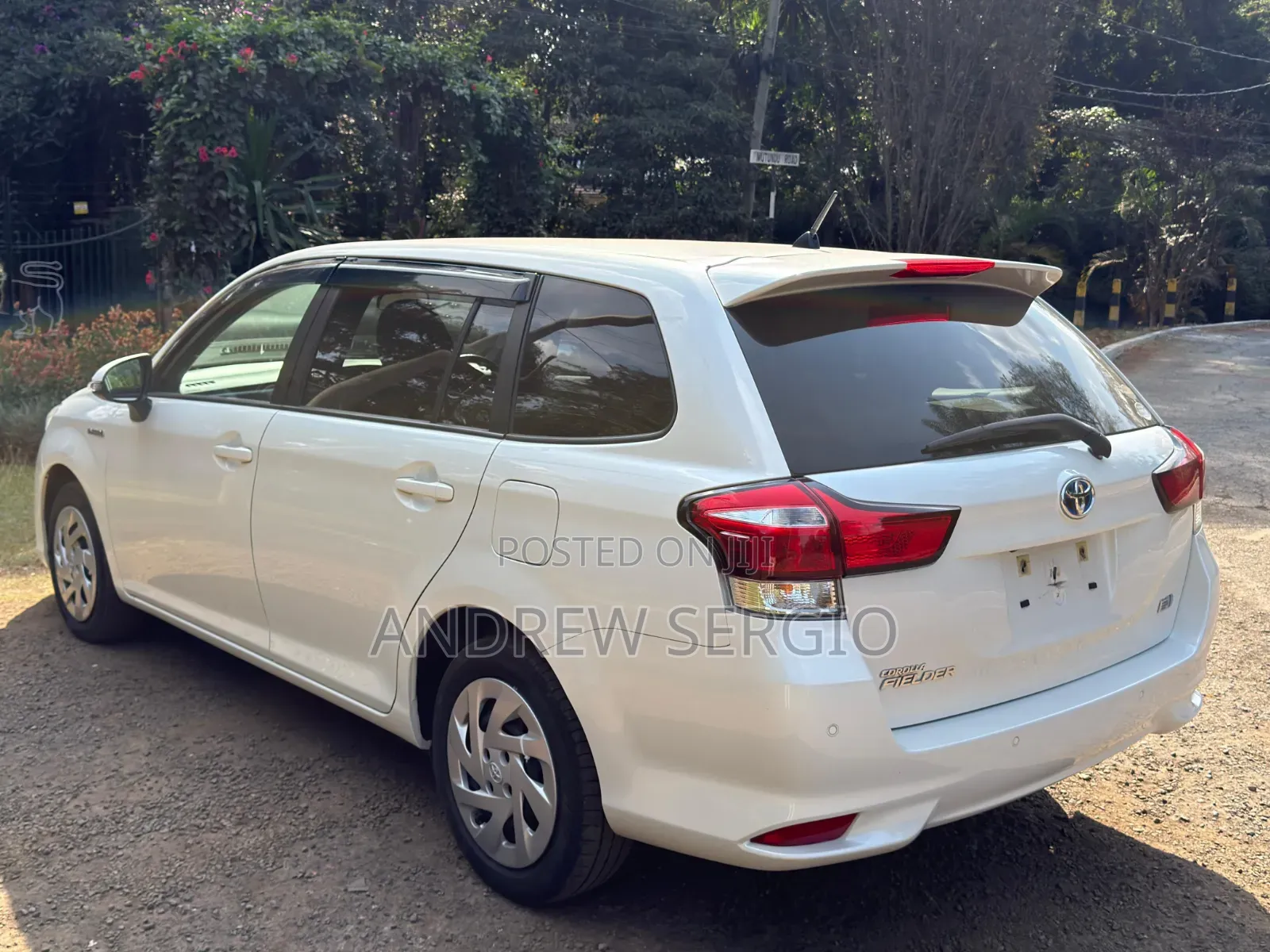Toyota Corolla Fielder 2019 White