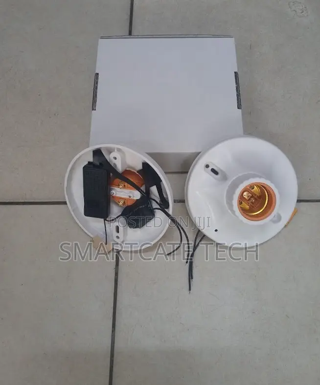 Invisible Camera Bulb Holder – Smart Home Security