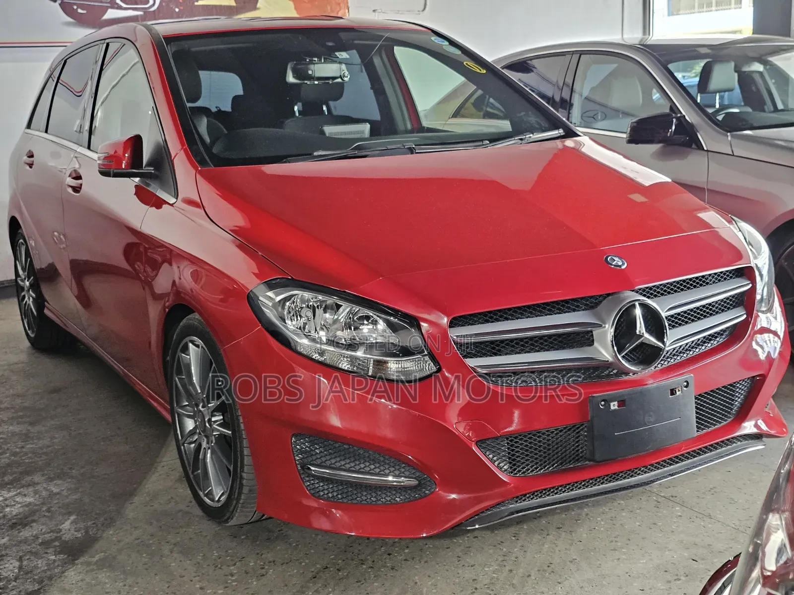 Mercedes-Benz B-Class 2018 Red