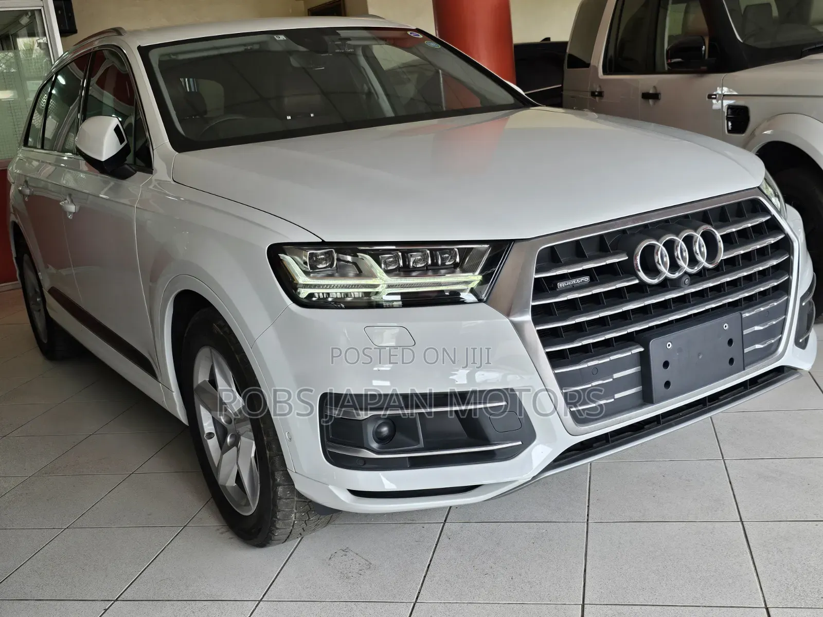 Audi Q7 2018 Off white