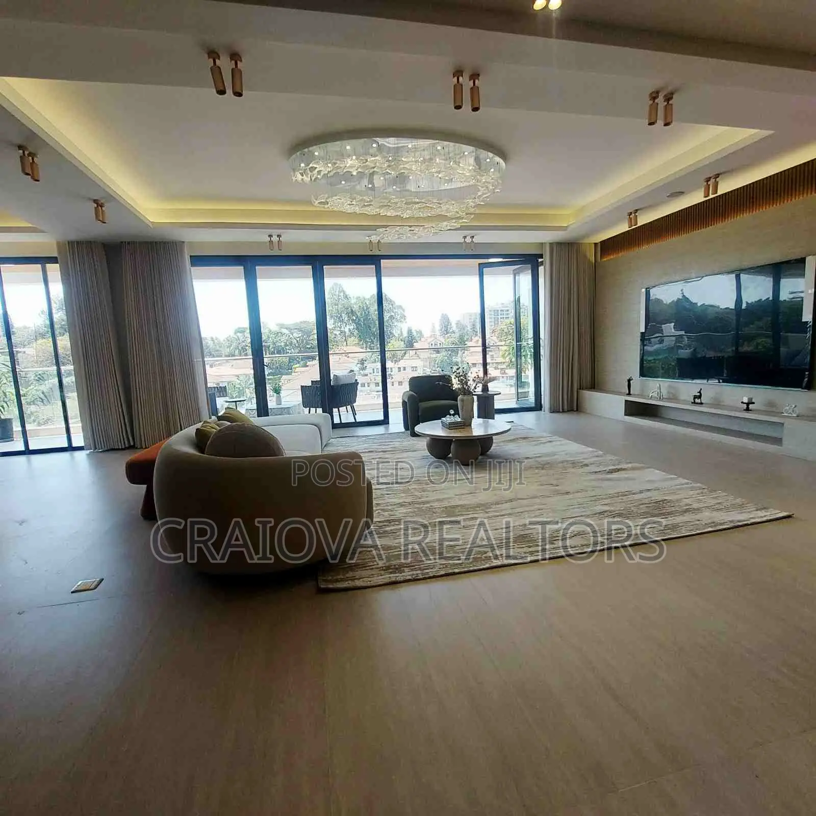 5bdrm Apartment in Spring Valley for sale