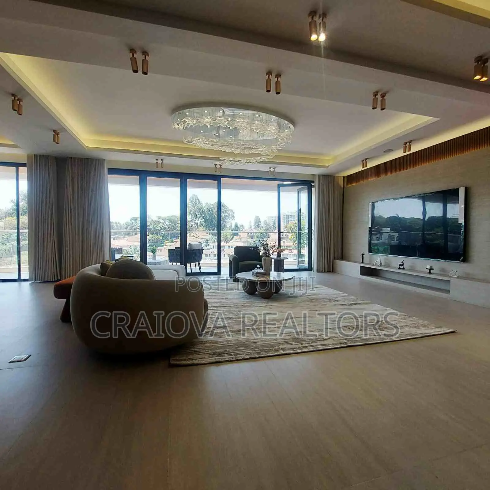 5bdrm Apartment in Spring Valley for sale