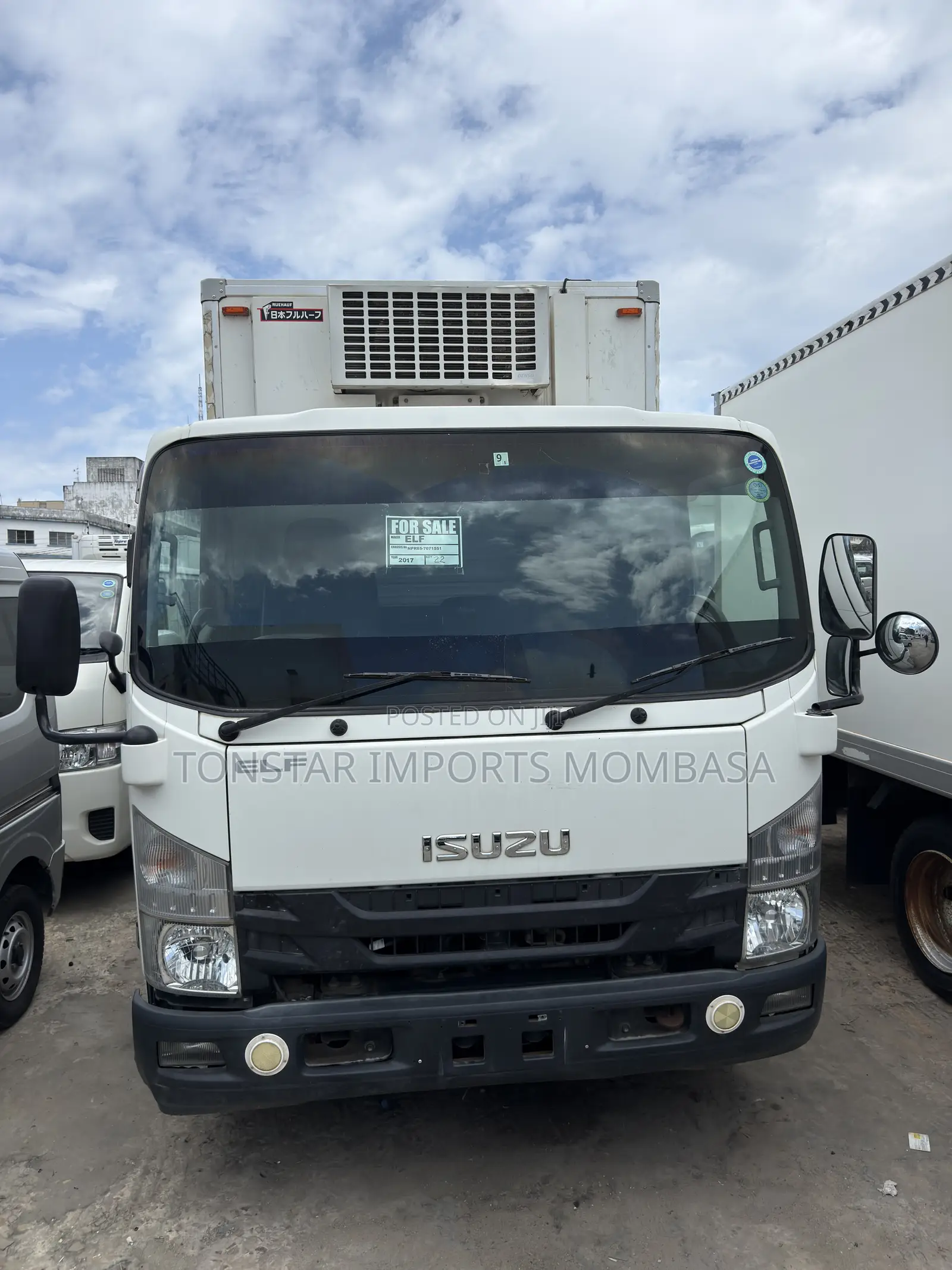 Isuzu Refrigerator Truck