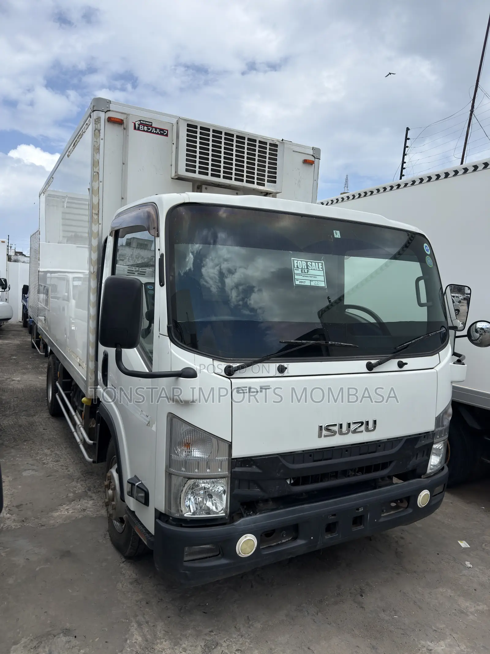 Isuzu Refrigerator Truck