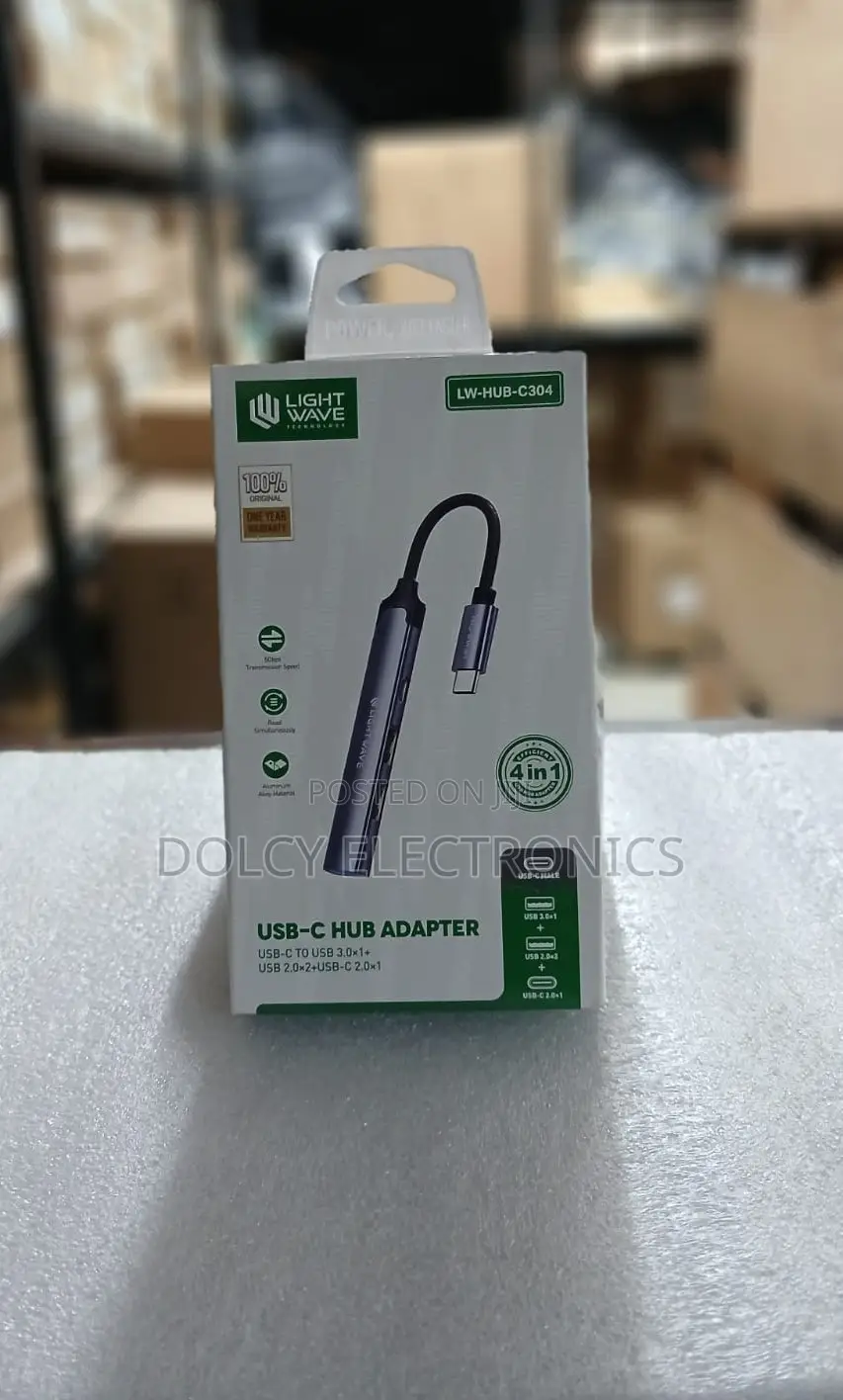 Light Wave USB-C Hub Adapter/Fast Data Transfer
