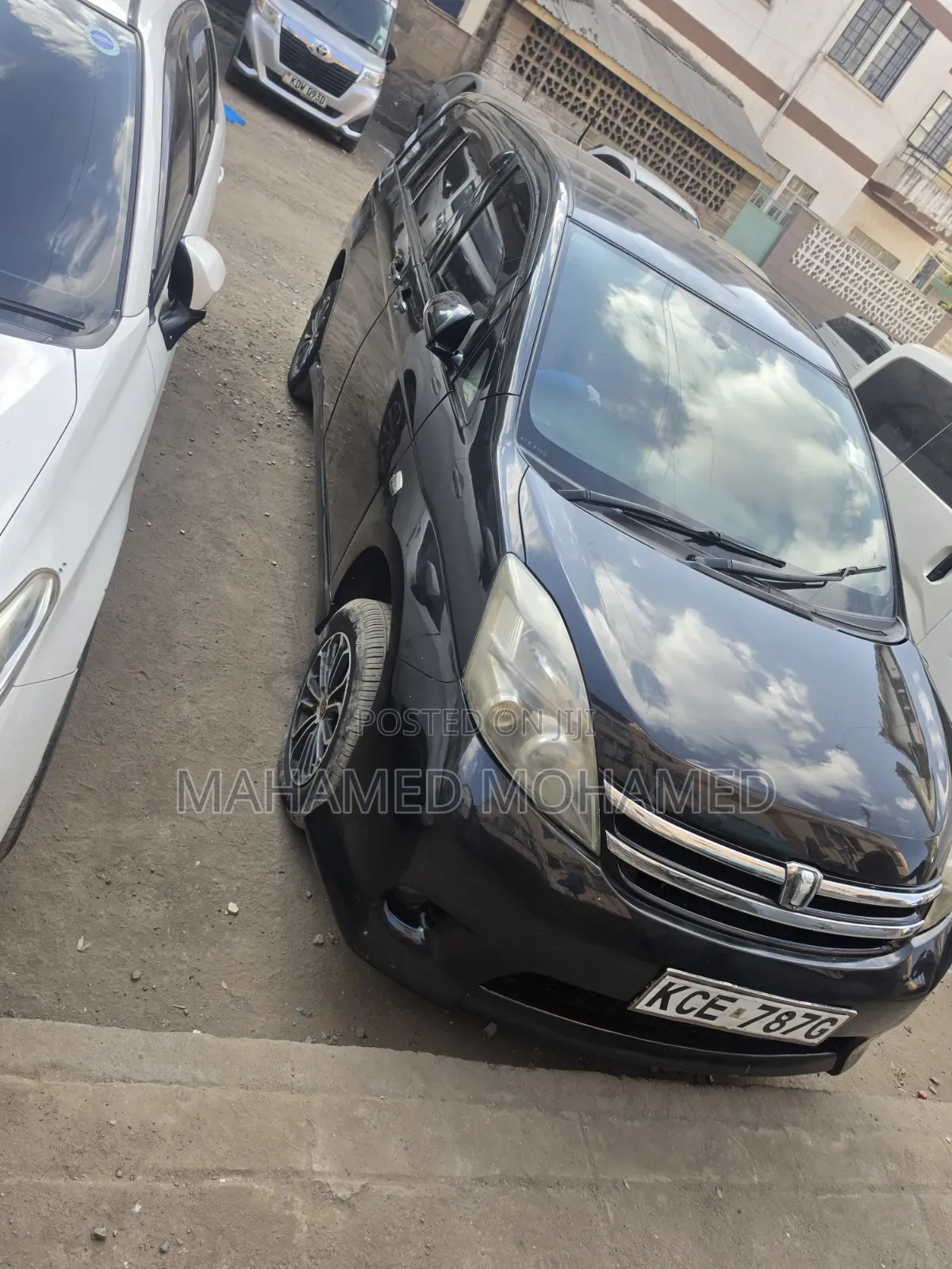Toyota ISIS 2008 Black