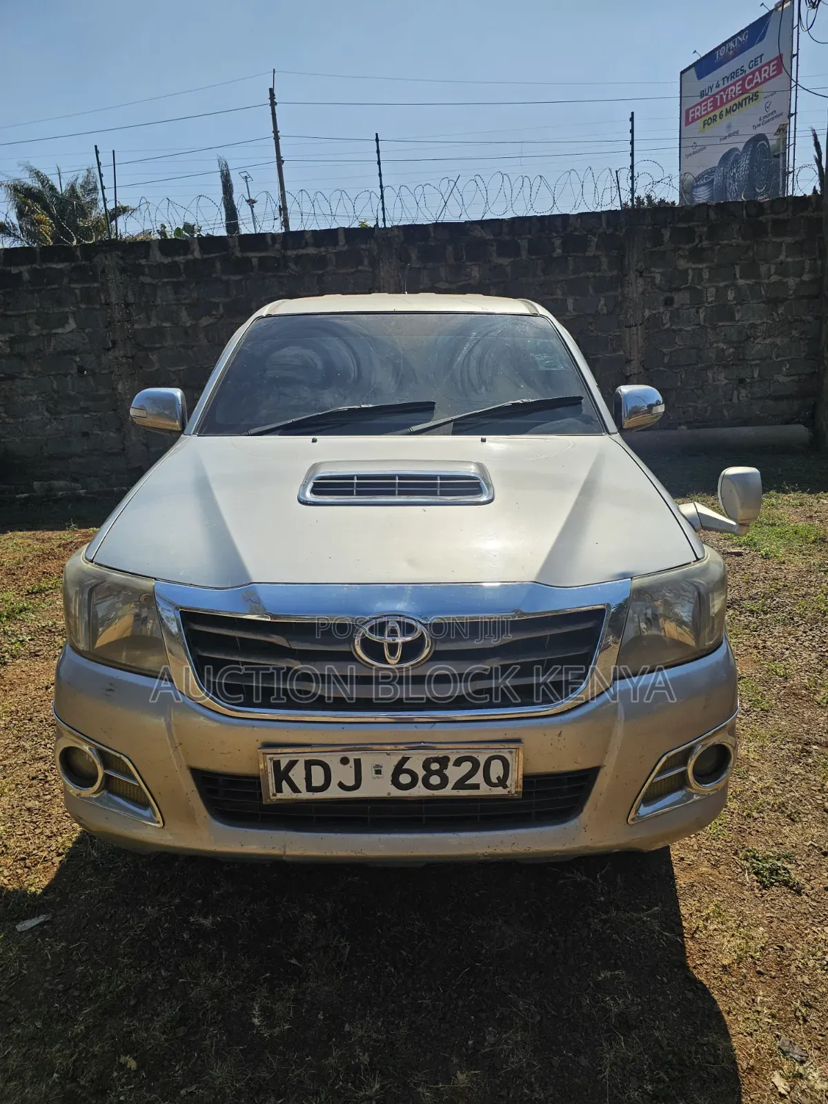 Toyota Hilux 2015 Silver