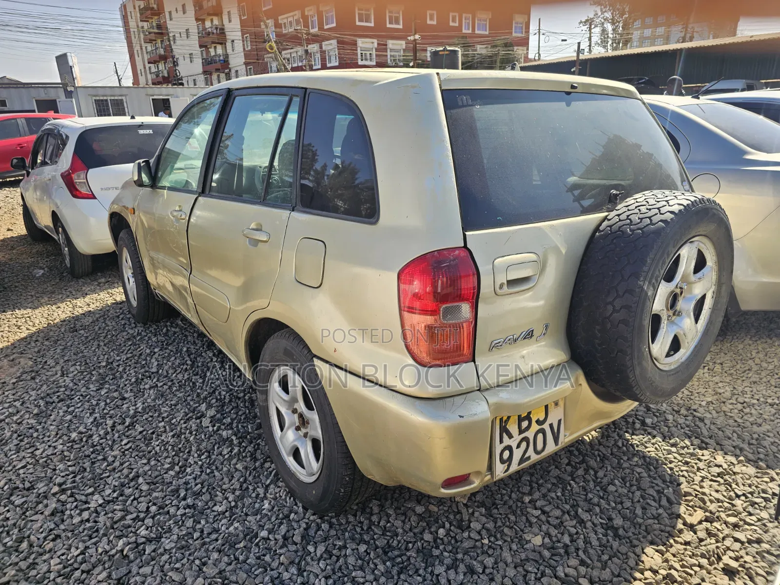 Toyota RAV4 2002 Gold