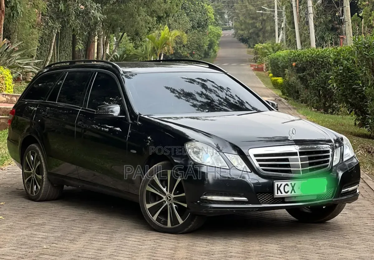 Mercedes-Benz E250 2012 Black