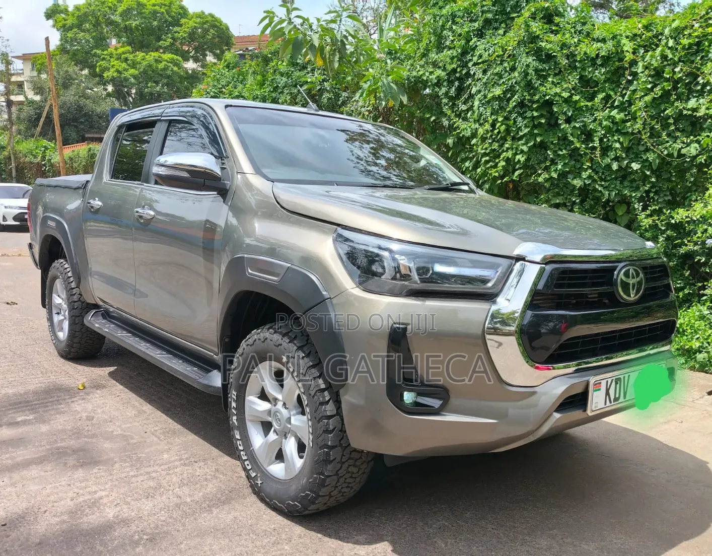 Toyota Hilux 2022 Gray