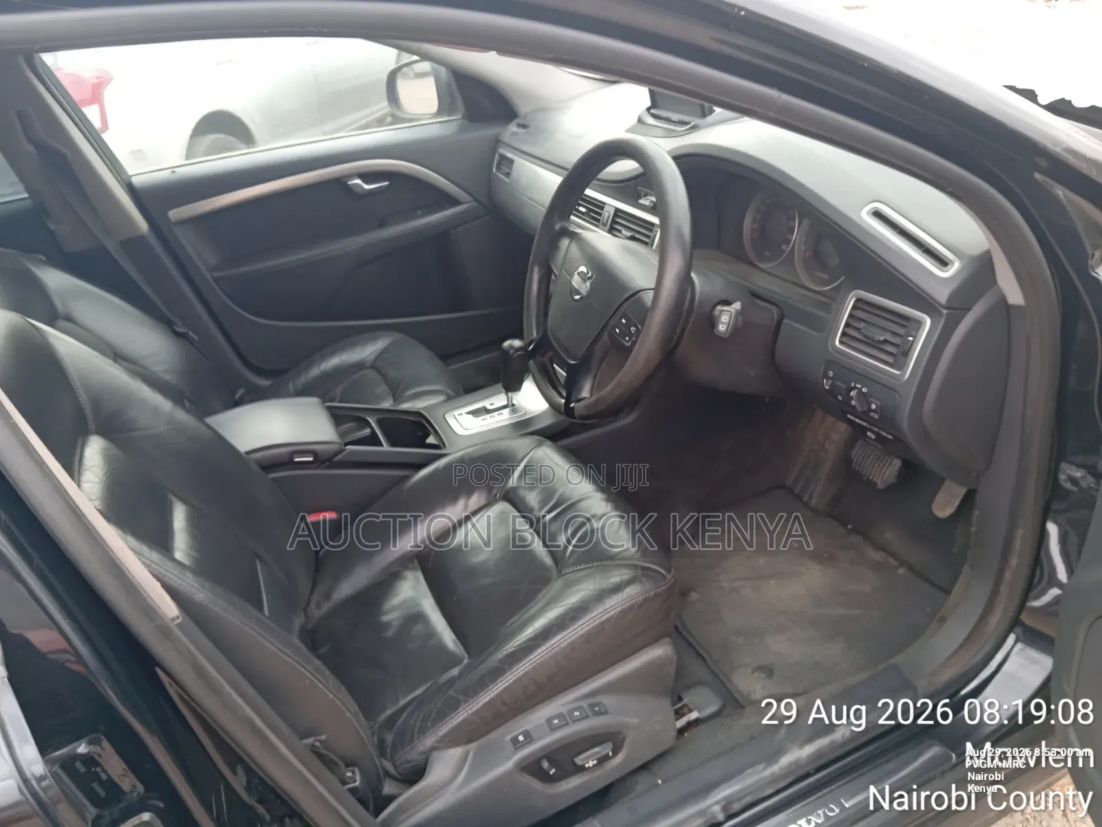 Volvo V70 3.2 2011 Black
