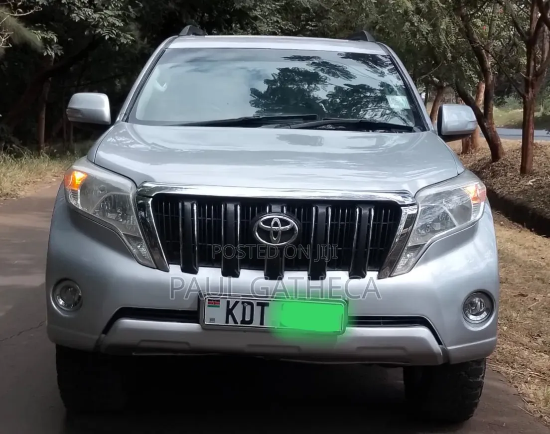 Toyota Land Cruiser Prado 2013 White