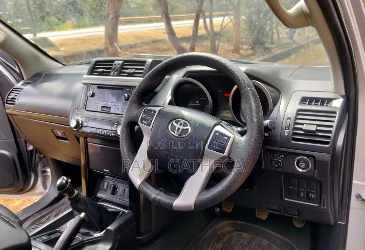 Toyota Land Cruiser Prado 2013 White