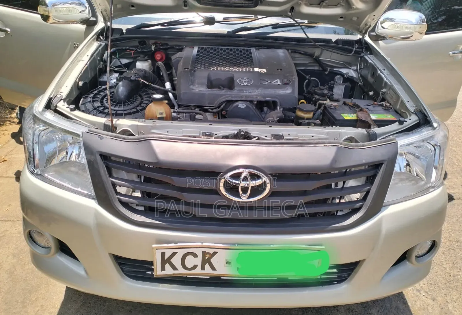 Toyota Hilux 2010 White