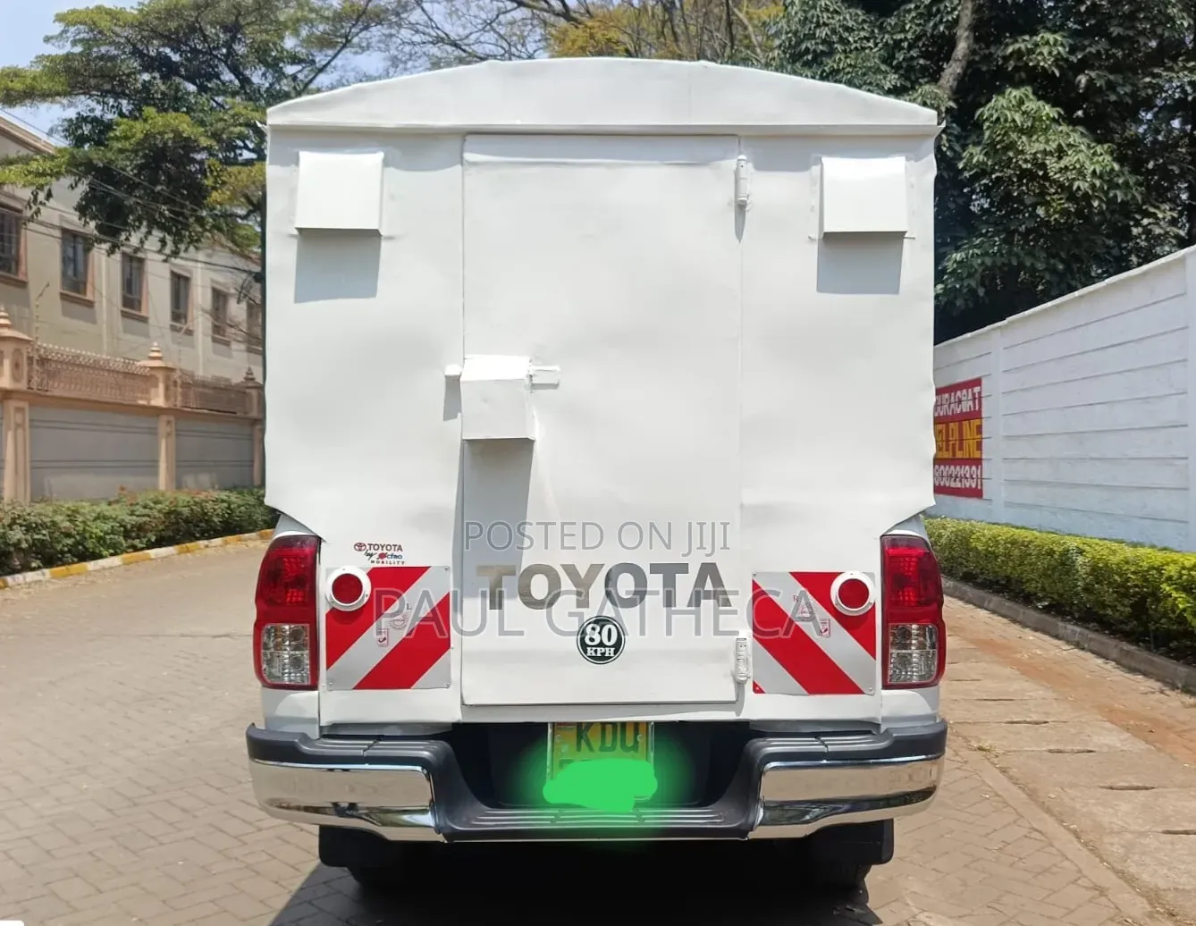 Toyota Hilux 2024 White