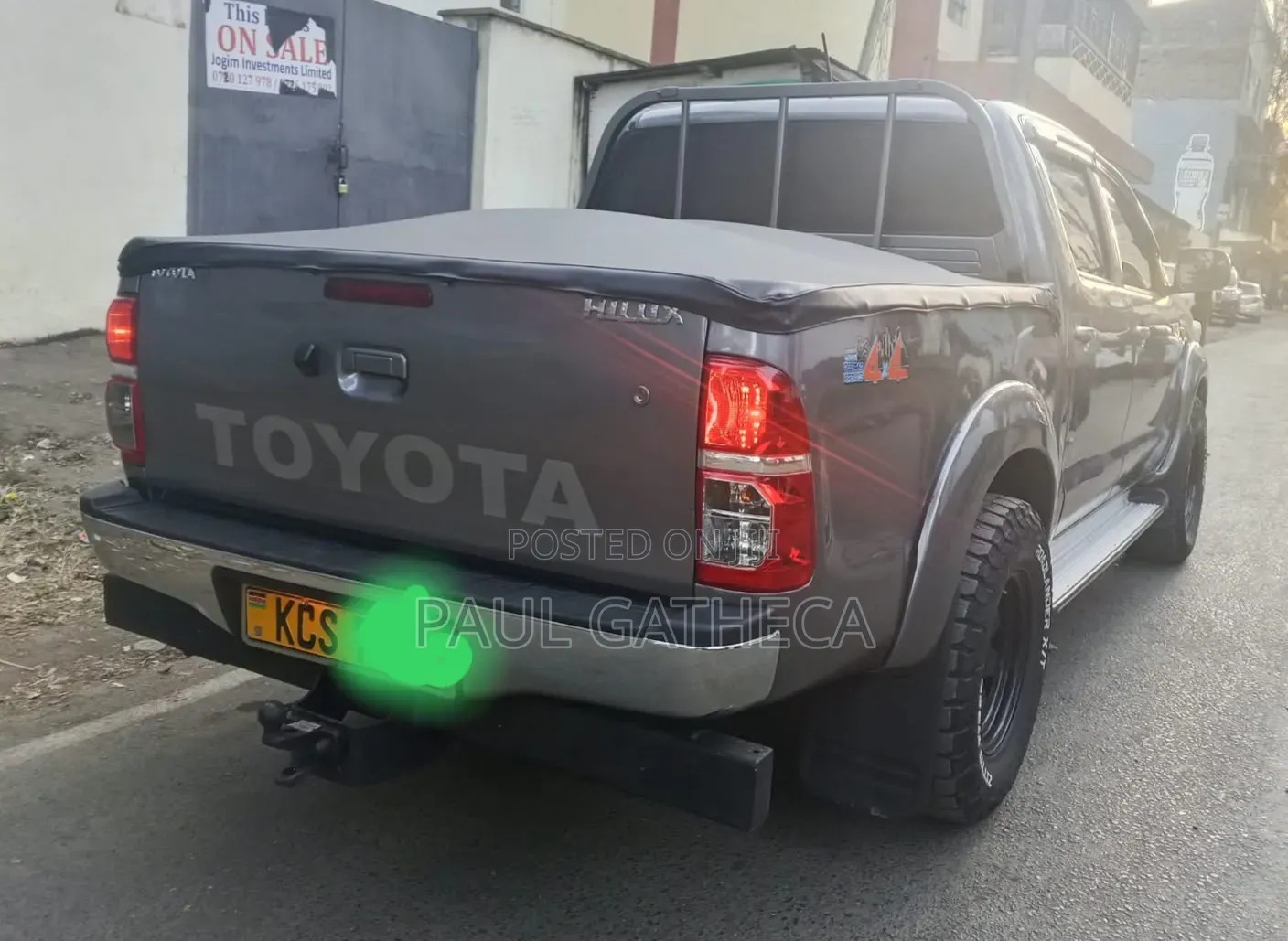 Toyota Hilux 2013 Gray