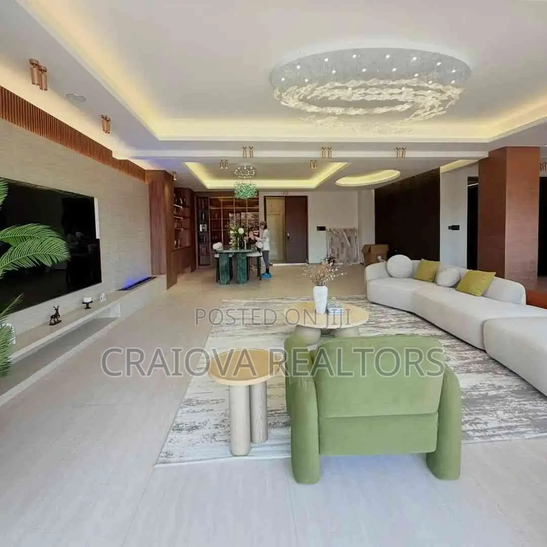 5bdrm Apartment in Spring Valley for sale