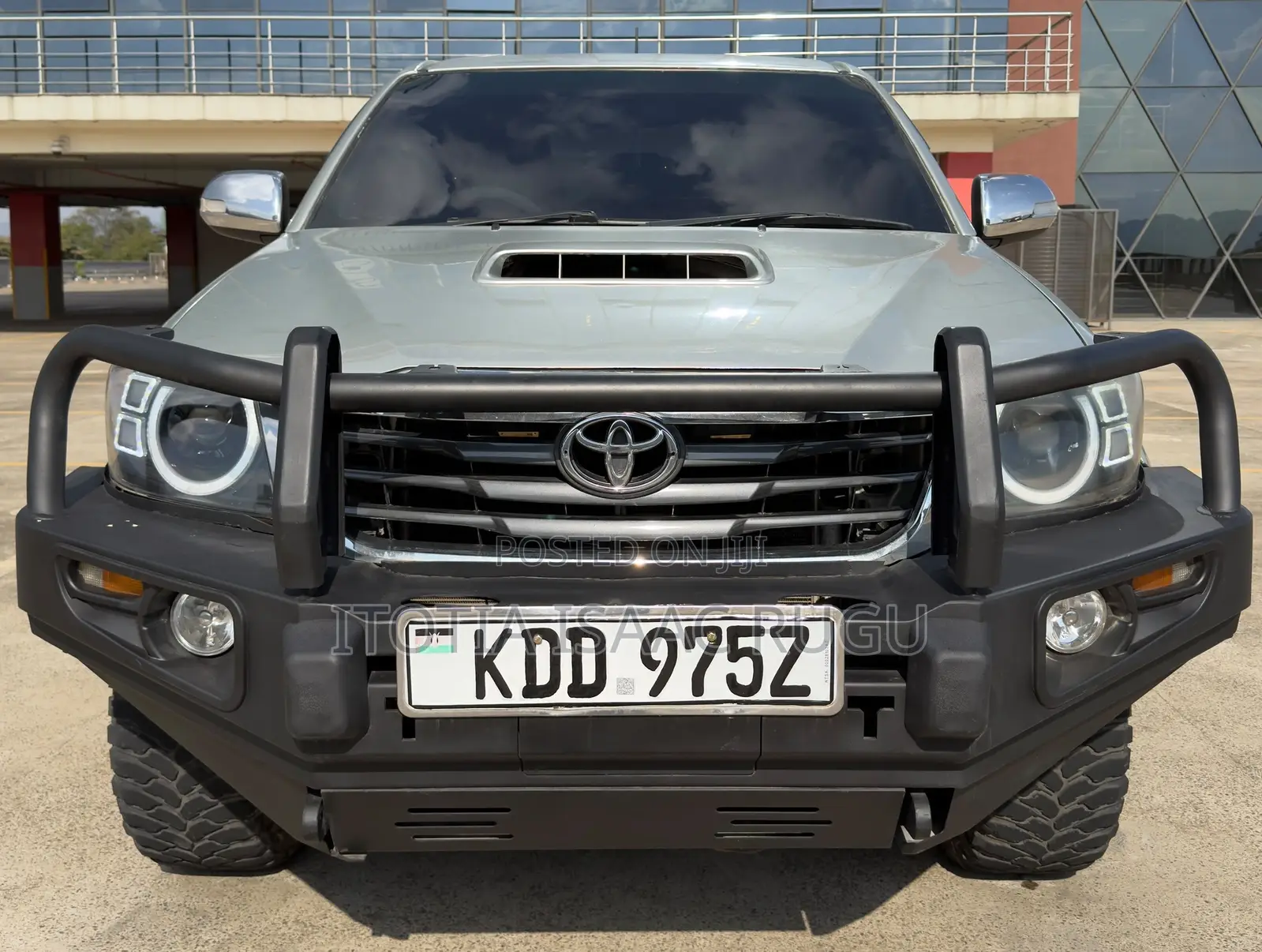 Toyota Hilux 3.0 D-4D 4x4 2014 Gold
