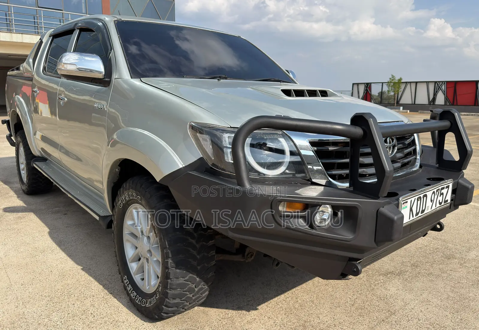 Toyota Hilux 3.0 D-4D 4x4 2014 Gold