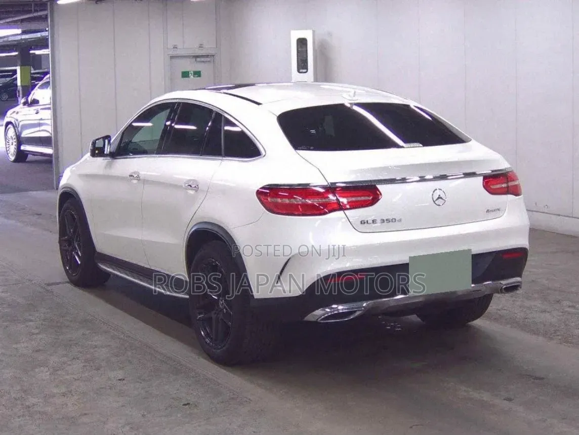 Mercedes-Benz GLE-Class 2019 Off white