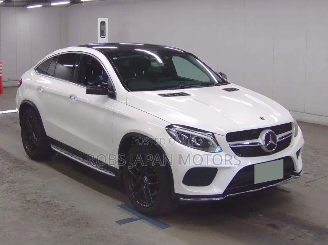 Mercedes-Benz GLE-Class 2019 Off white