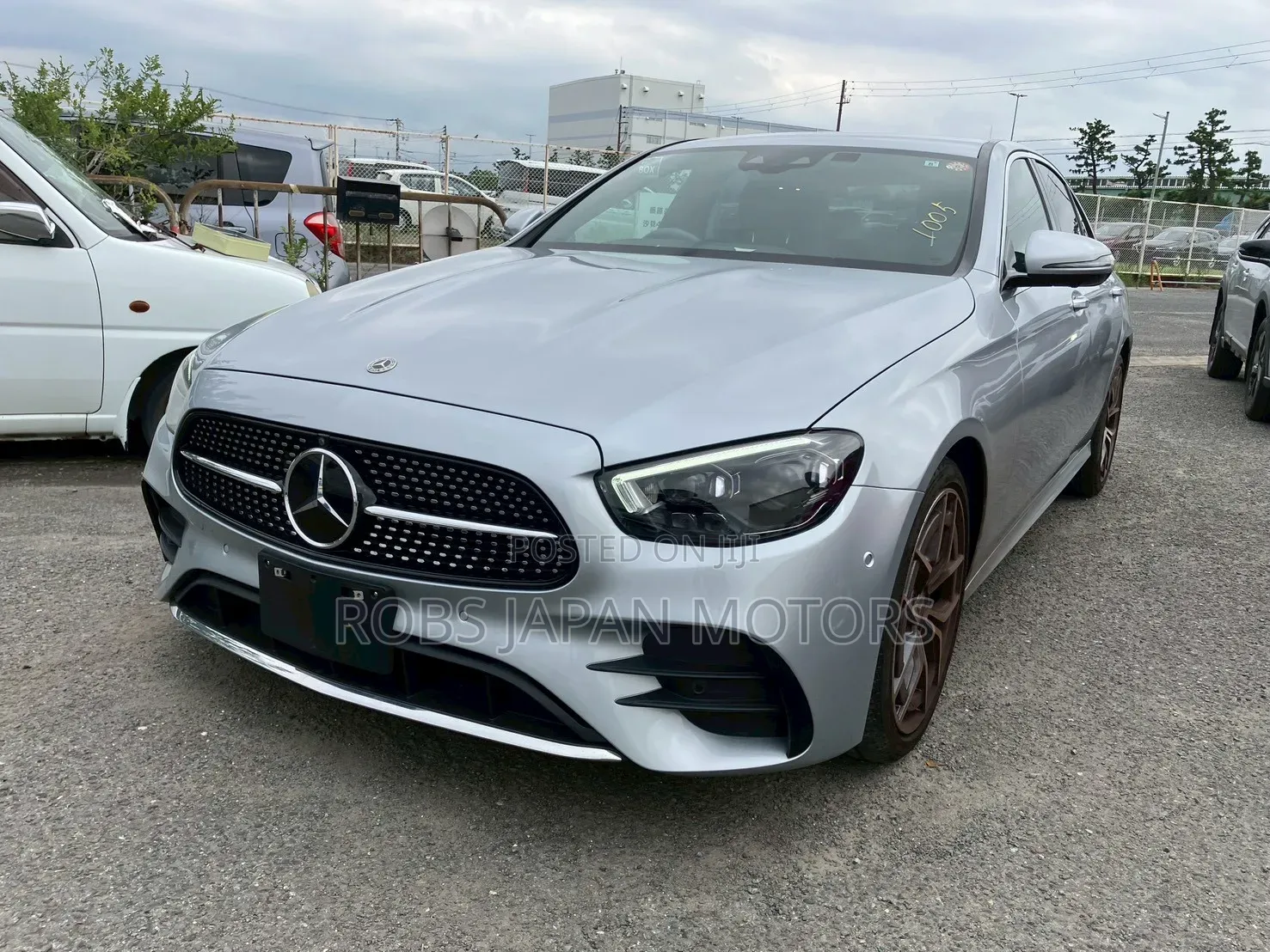 Mercedes-Benz E200 2021 Silver