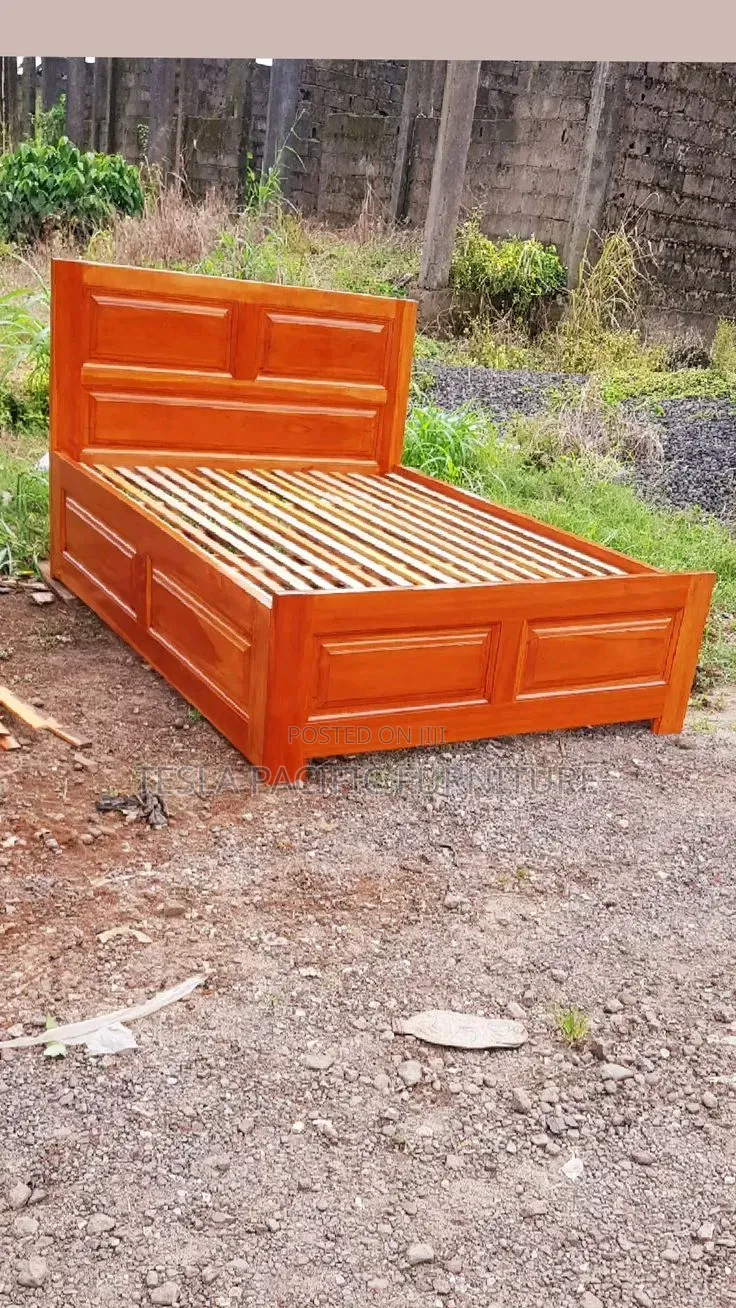 Luxurious Harwood Bed With Chester Design Inside Free Delivery