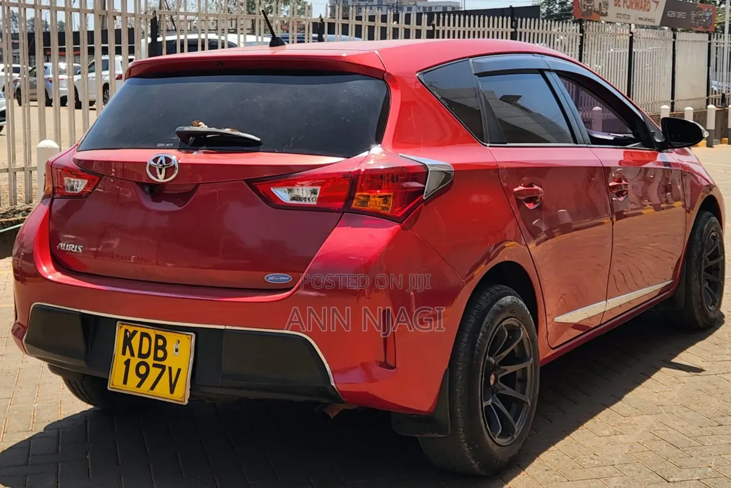Toyota Auris 2013 Red
