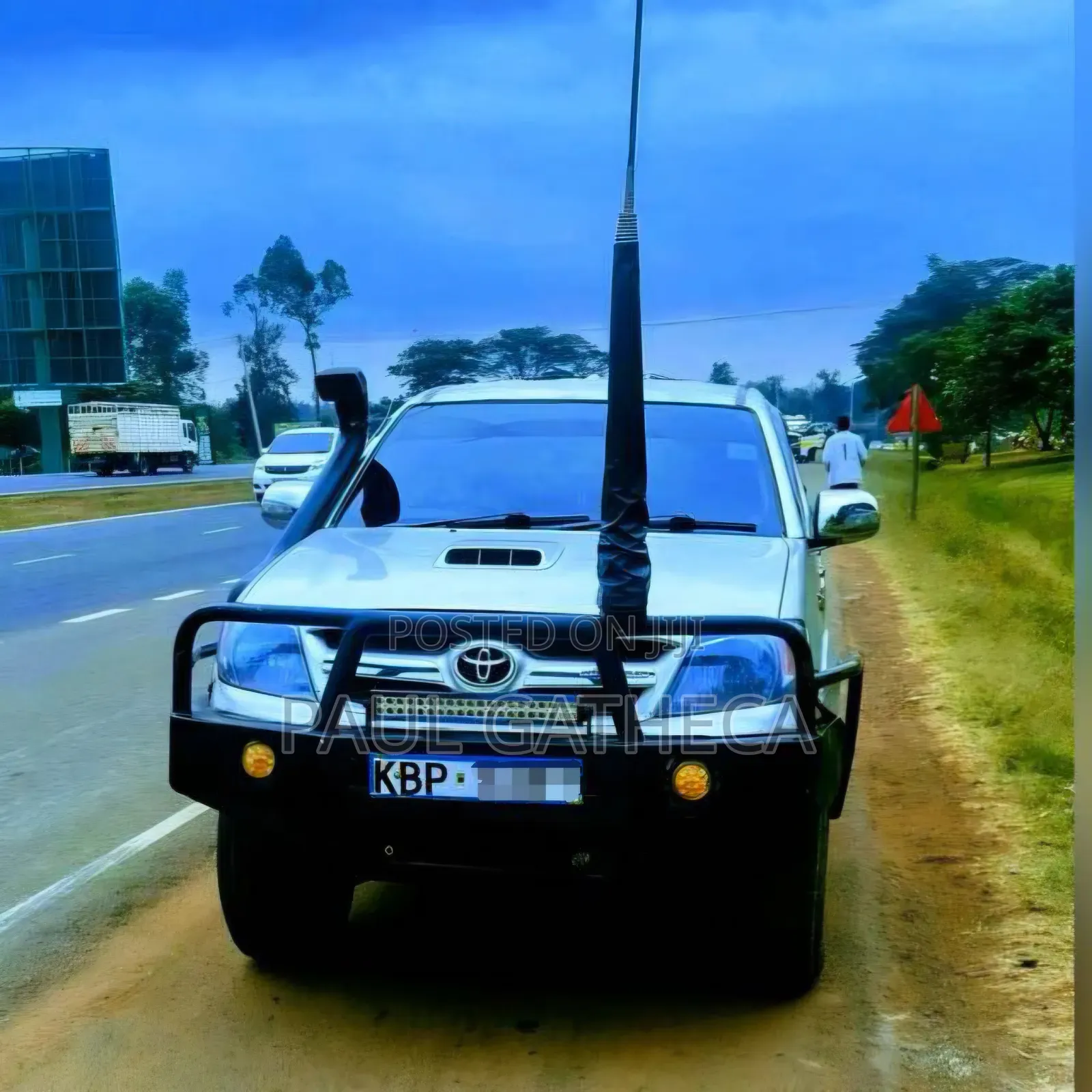 Toyota Hilux 2.5 Cab 2005 White