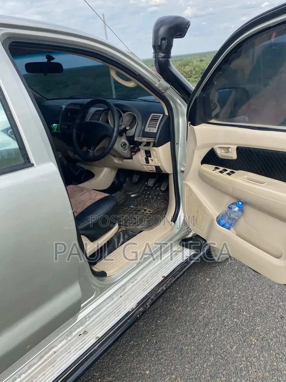 Toyota Hilux 2.5 Cab 2005 White