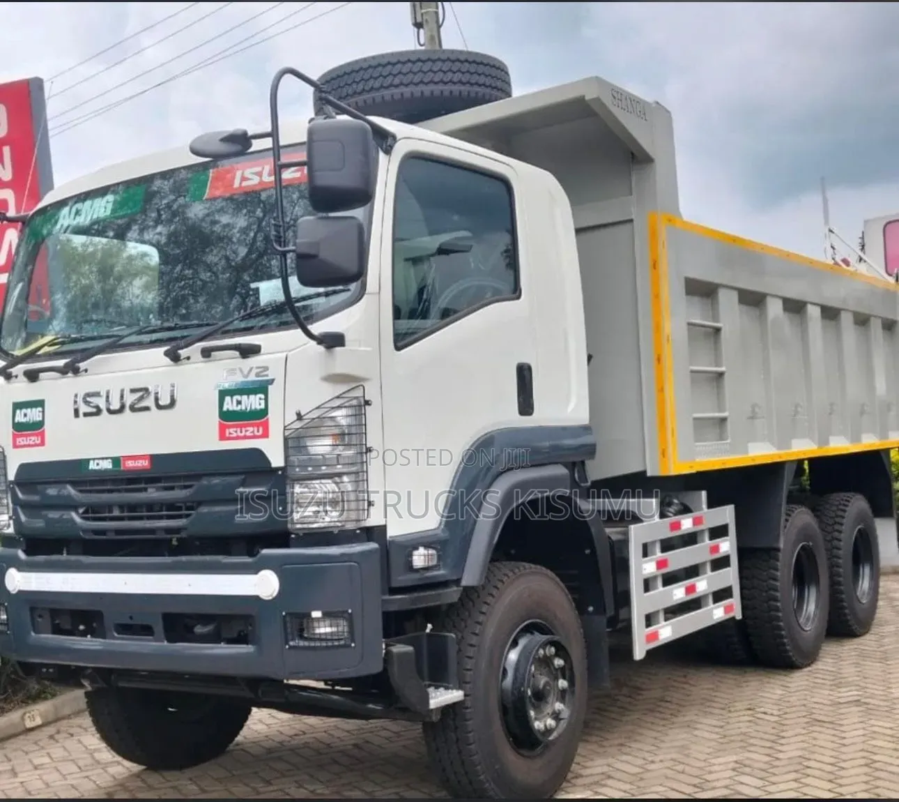 Isuzu FVZ Tipper -95% Finance