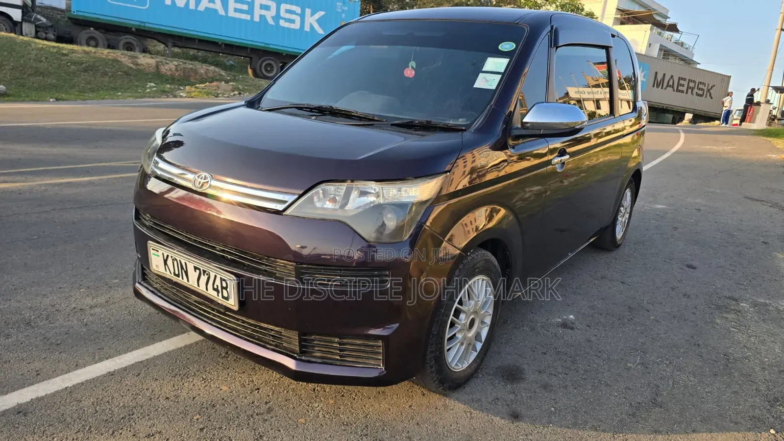 Toyota Spade 2016 Purple