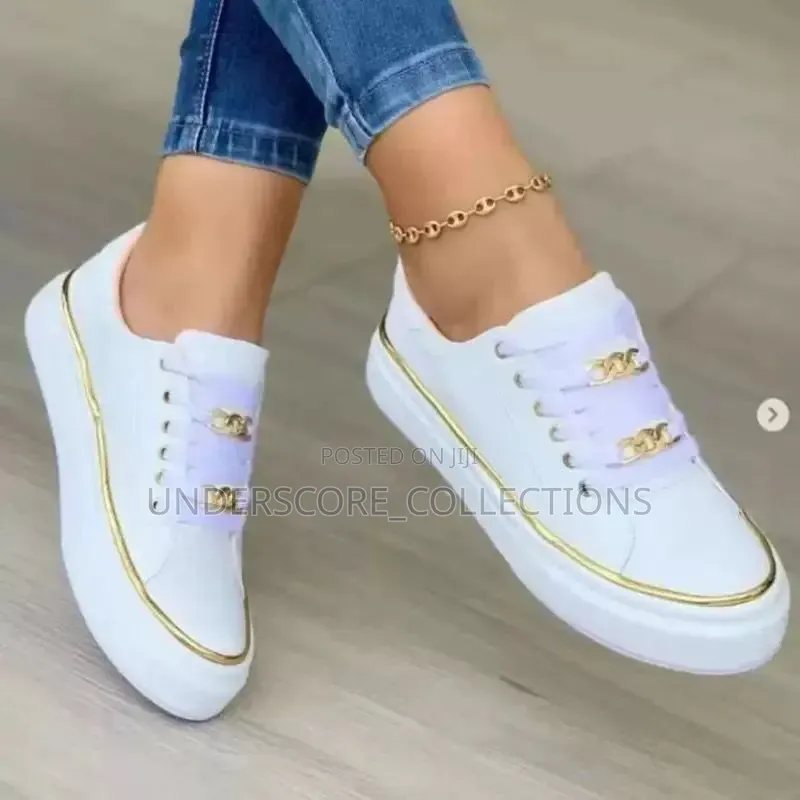 *Elegant  Ladies Chained Laced Sneakers*