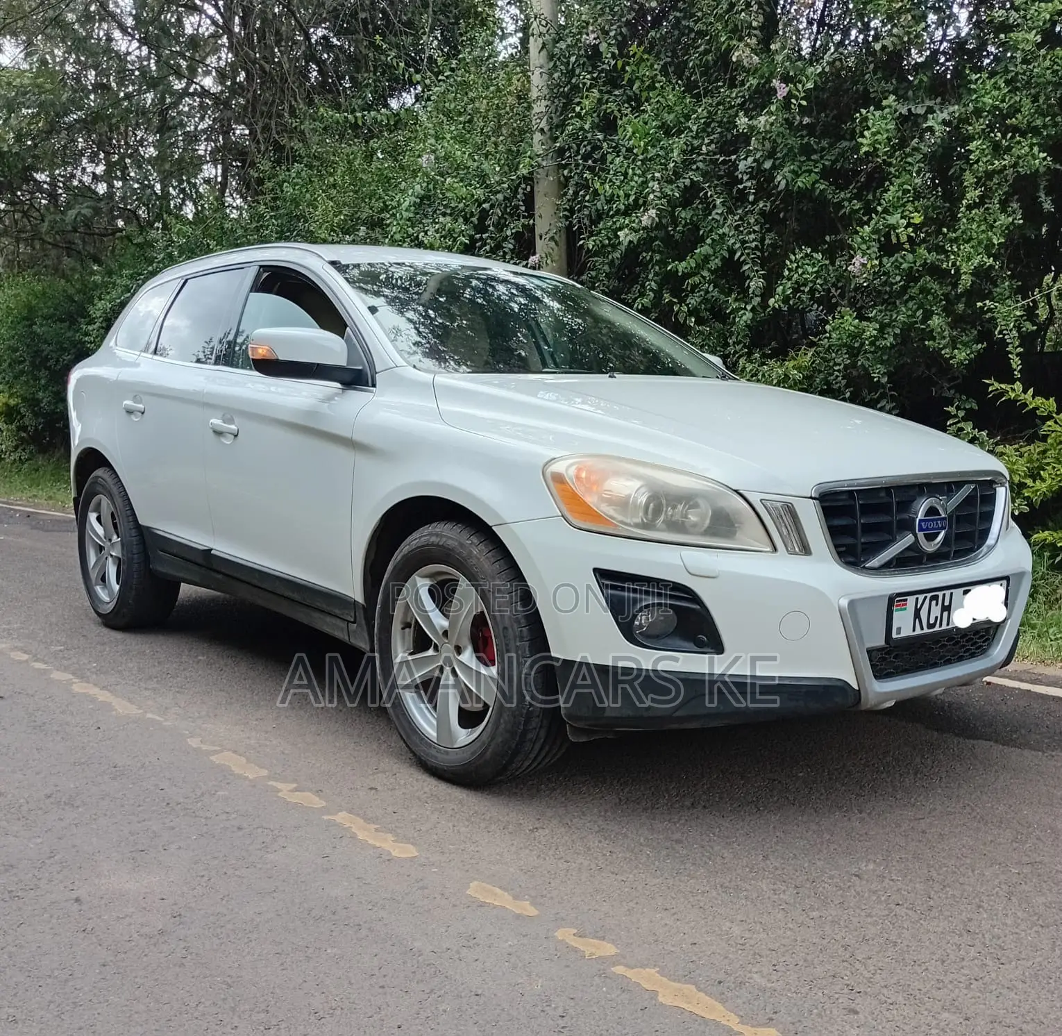 Volvo XC60 2010 White