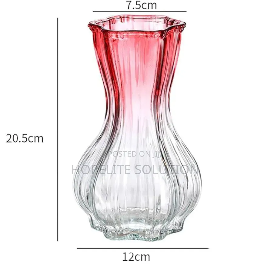 20cm Tall 800ml Glass Flower Vase