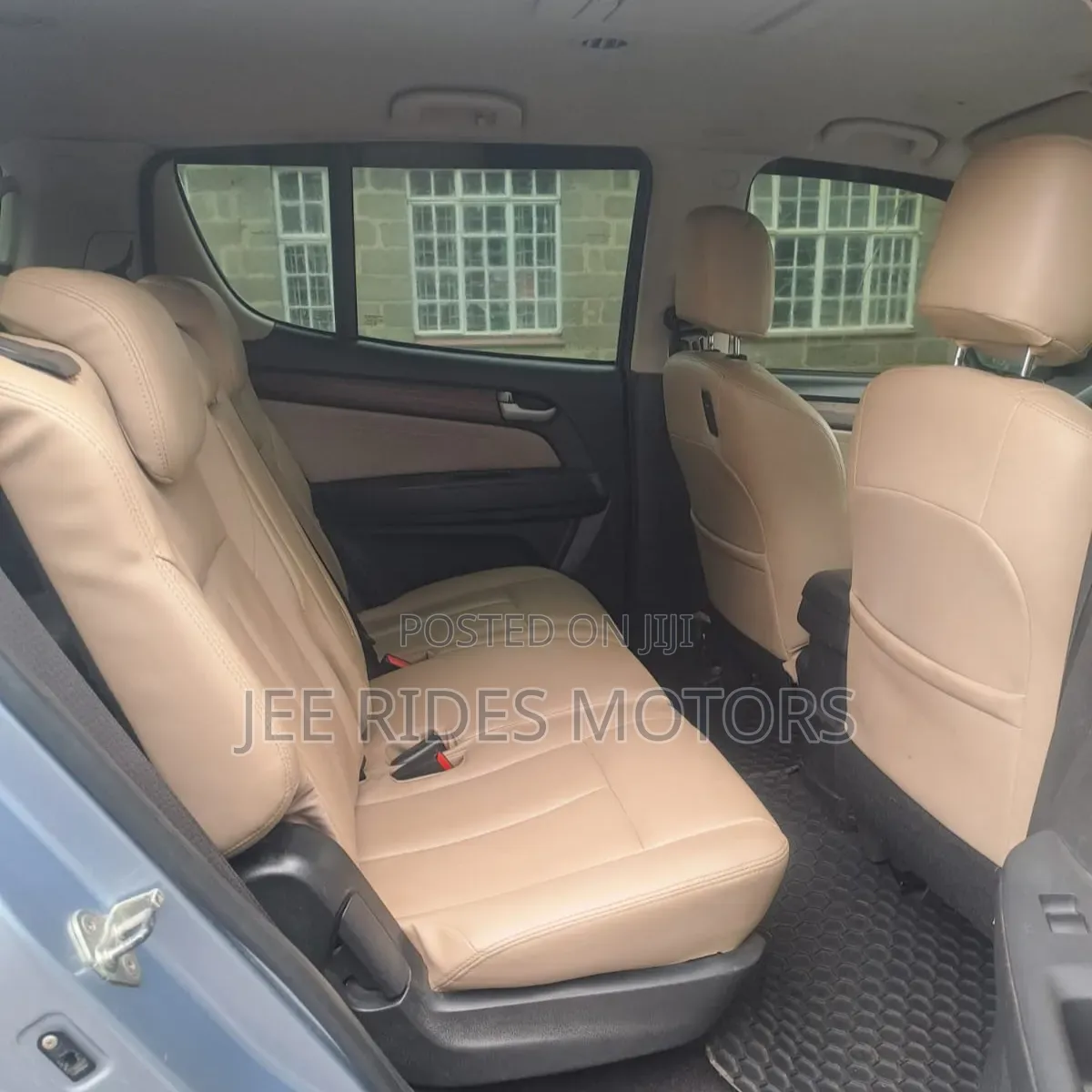 Isuzu MU-X 2015 Blue