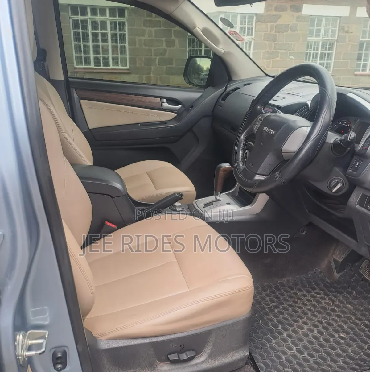 Isuzu MU-X 2015 Blue