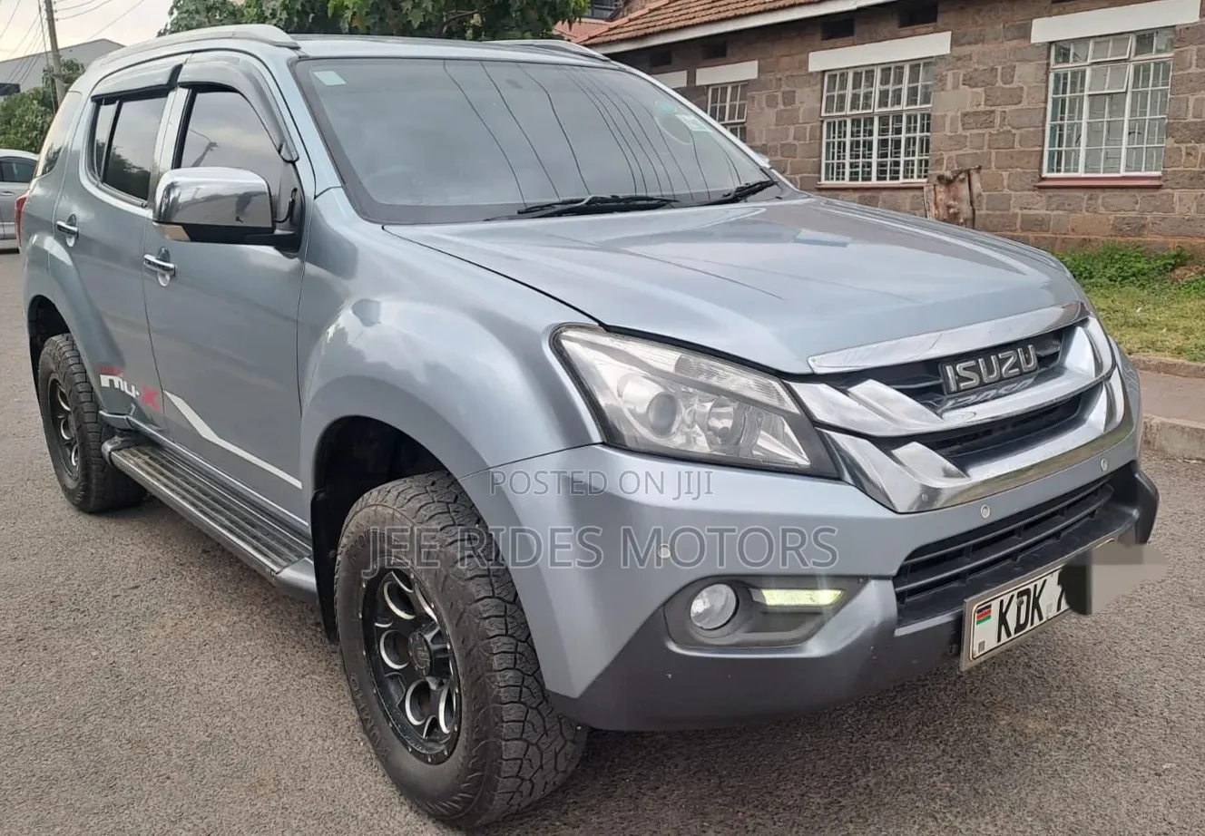 Isuzu MU-X 2015 Blue
