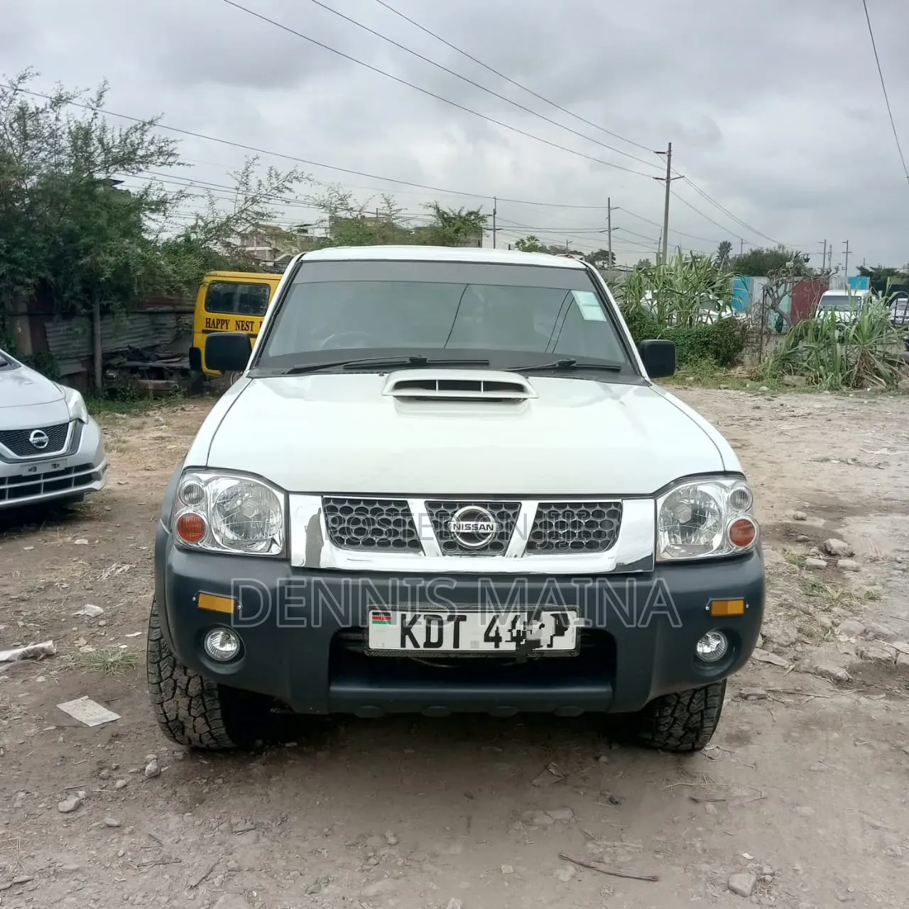 Nissan Hardbody 2015 White