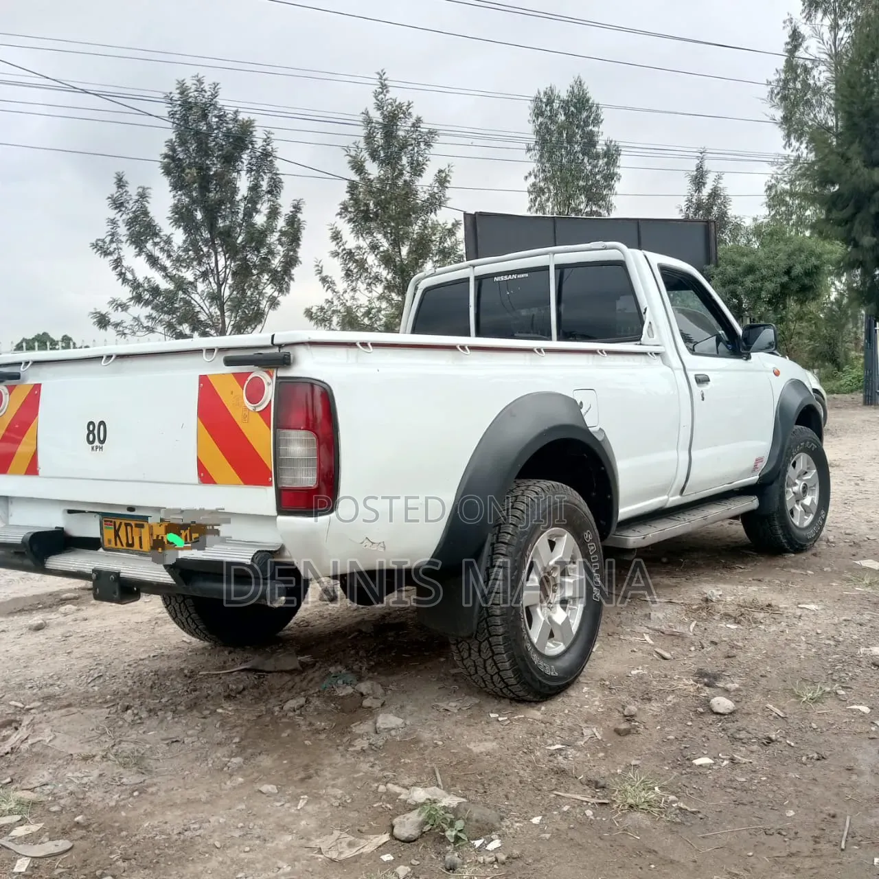 Nissan Hardbody 2015 White