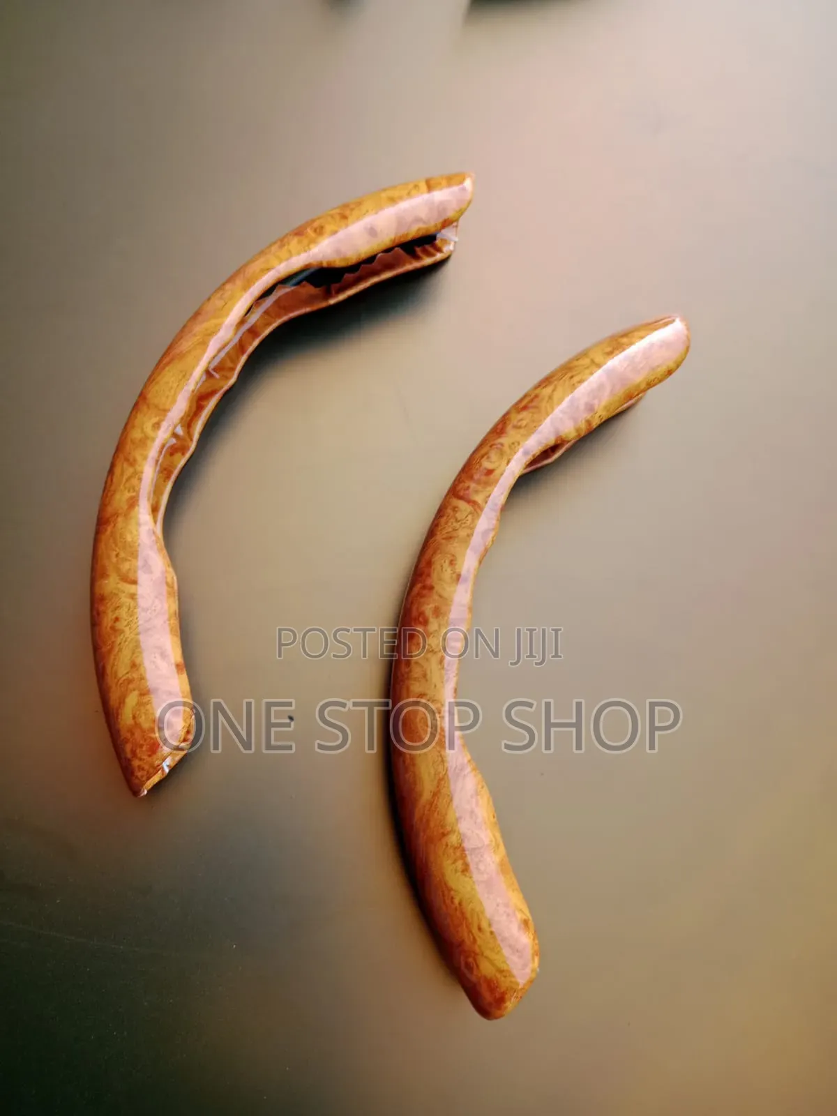 Brown Wood Grain Split Pattern Snap on Segmented Steering Wheel Cover