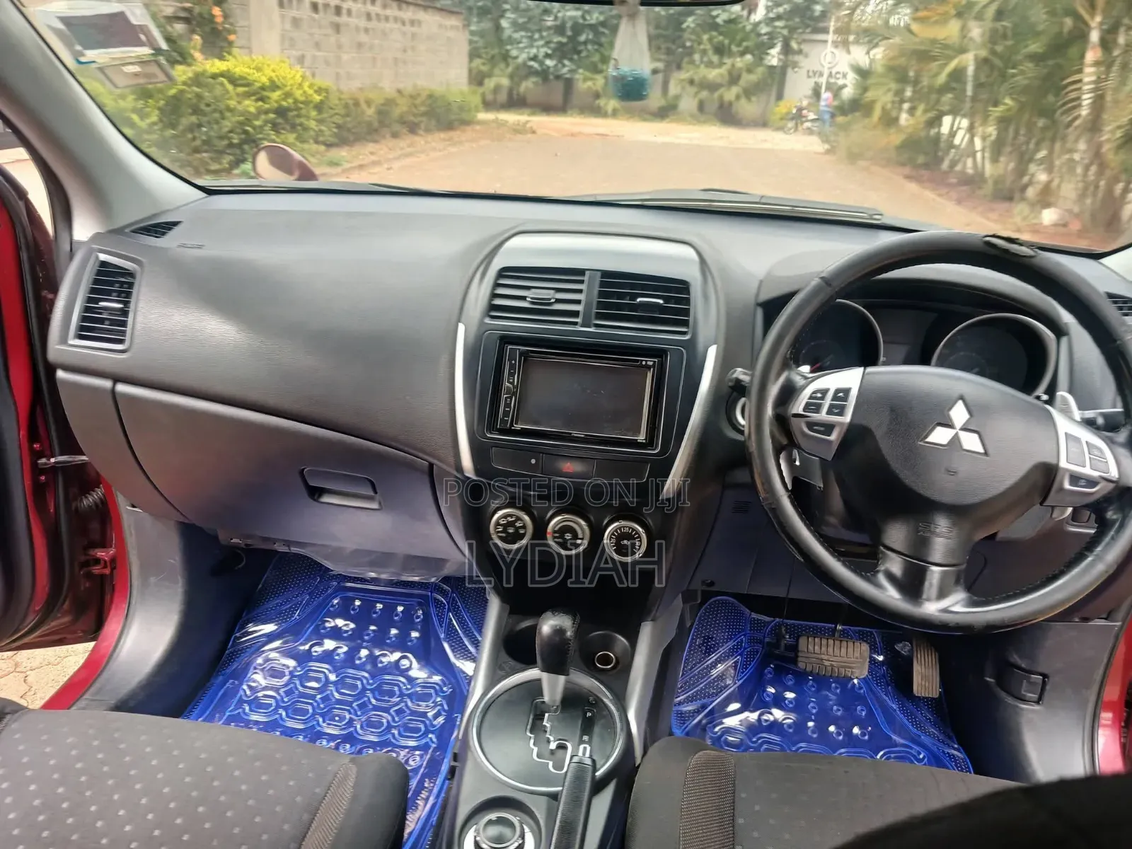 Mitsubishi RVR 2013 Red