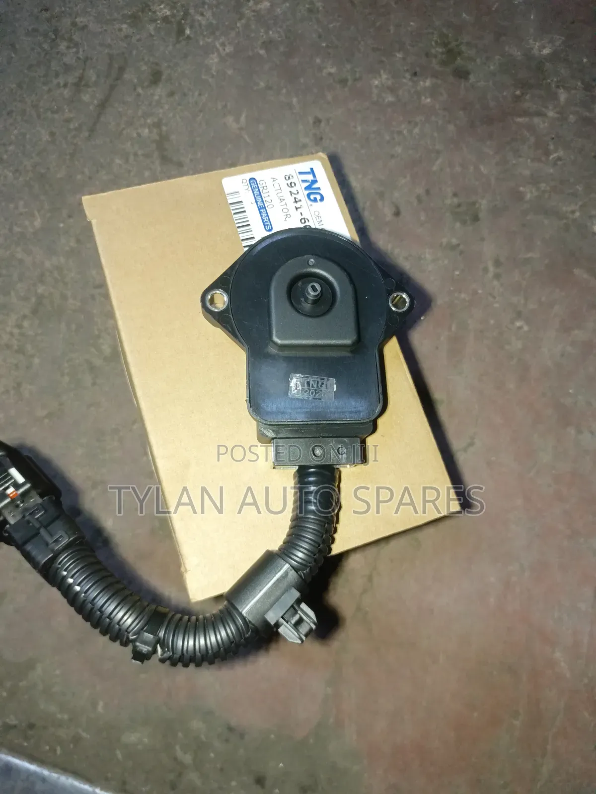 Front Air Bag Shock Controllers Prado J150