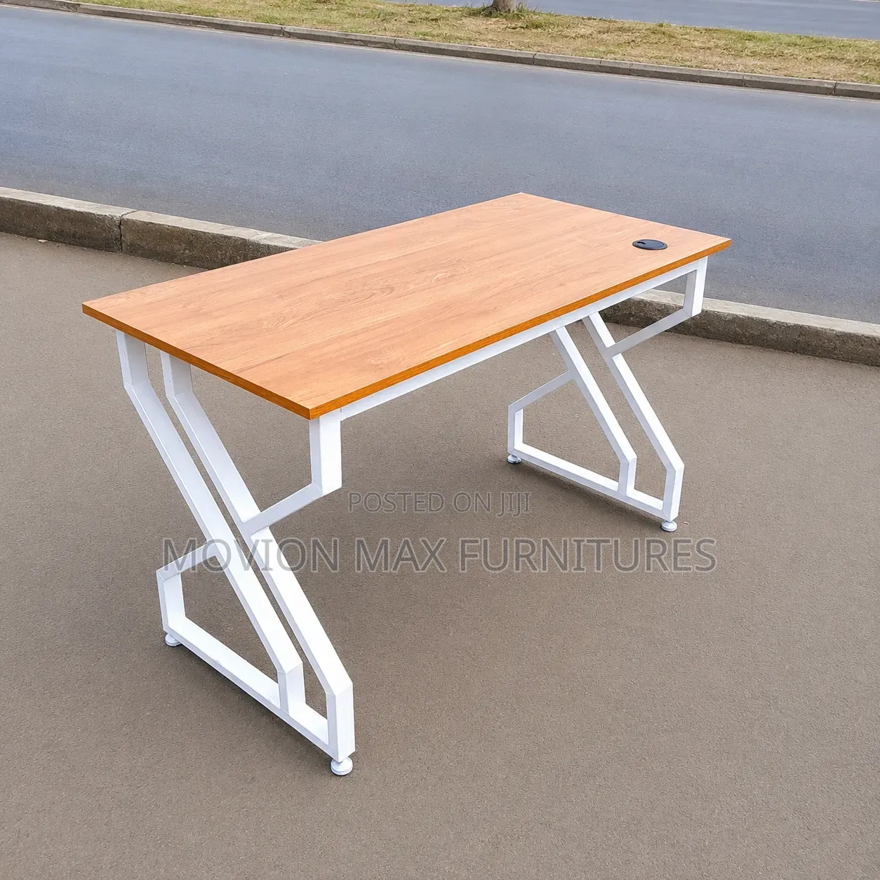 Office Table,comfortable Table