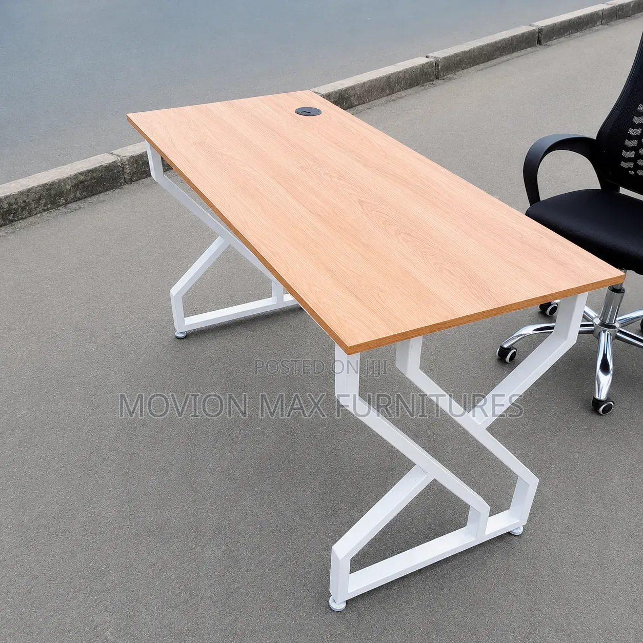 Movion Office Set/Table Chair